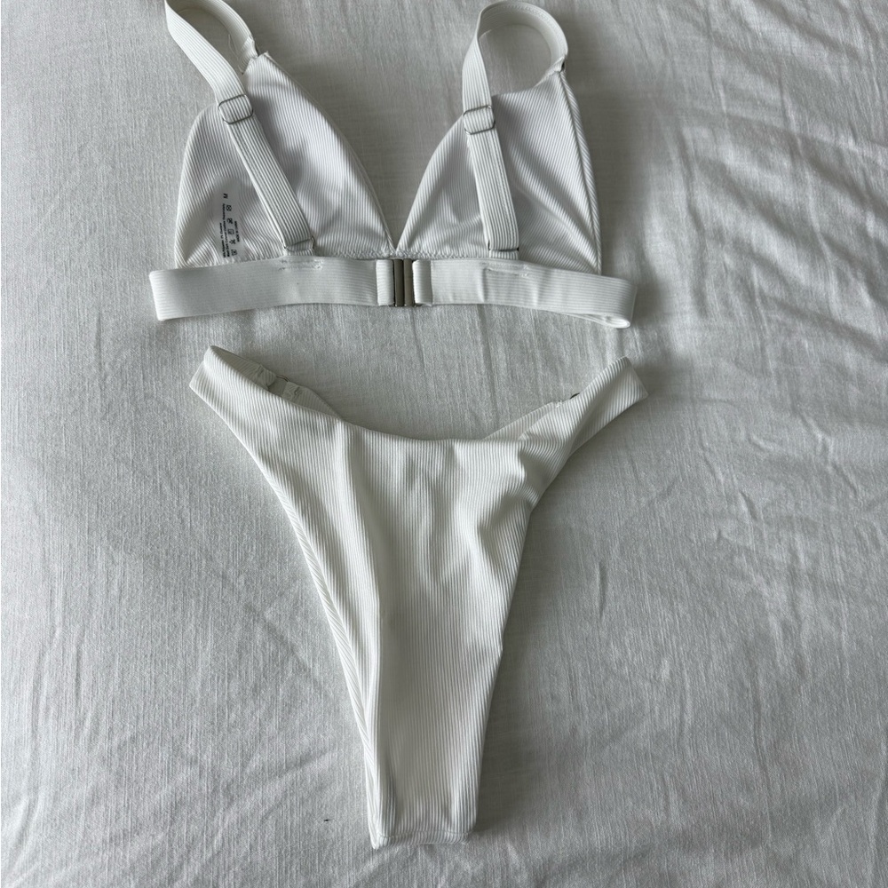 White Bikini Set - Picture 2 of 3